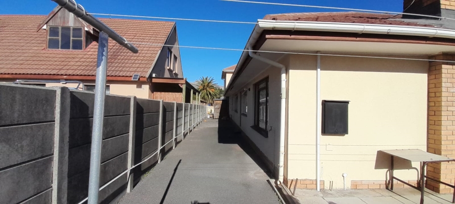 3 Bedroom Property for Sale in Dobson Western Cape